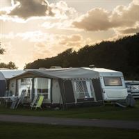 Campingplatz mit Strom und V - Max 8m