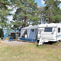 Campingplatz mit Strom - Max 9 Meter